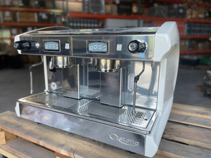 ASTORIA FORMA 2 GROUP WHITE REFURBISHED | Pro Coffee Gear